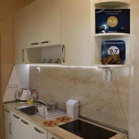 Guest House Balchik 民宿 *